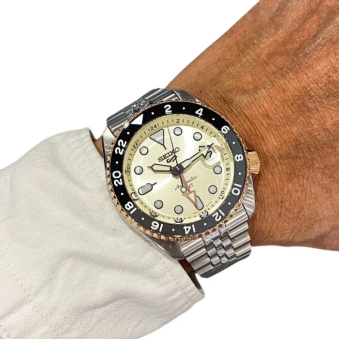Seiko 5 GMT Sport Asia Exclusive Limited Edition Off White Dial Silver Steel Strap Watch for Men - SSK046K1 - Image 3
